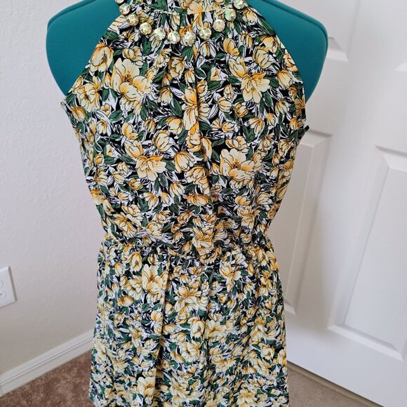 Flowered Dress Woman's Size Medium Polyester Spandex - Picture 5 of 8